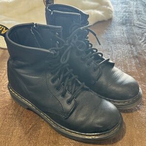 DR MARTENS SIZE 3 BLACK